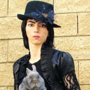 Meet your Posher, Esther